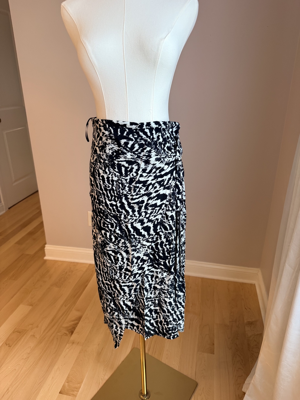 Topshop Black & White Abstract Print Midi Wrap Skirt